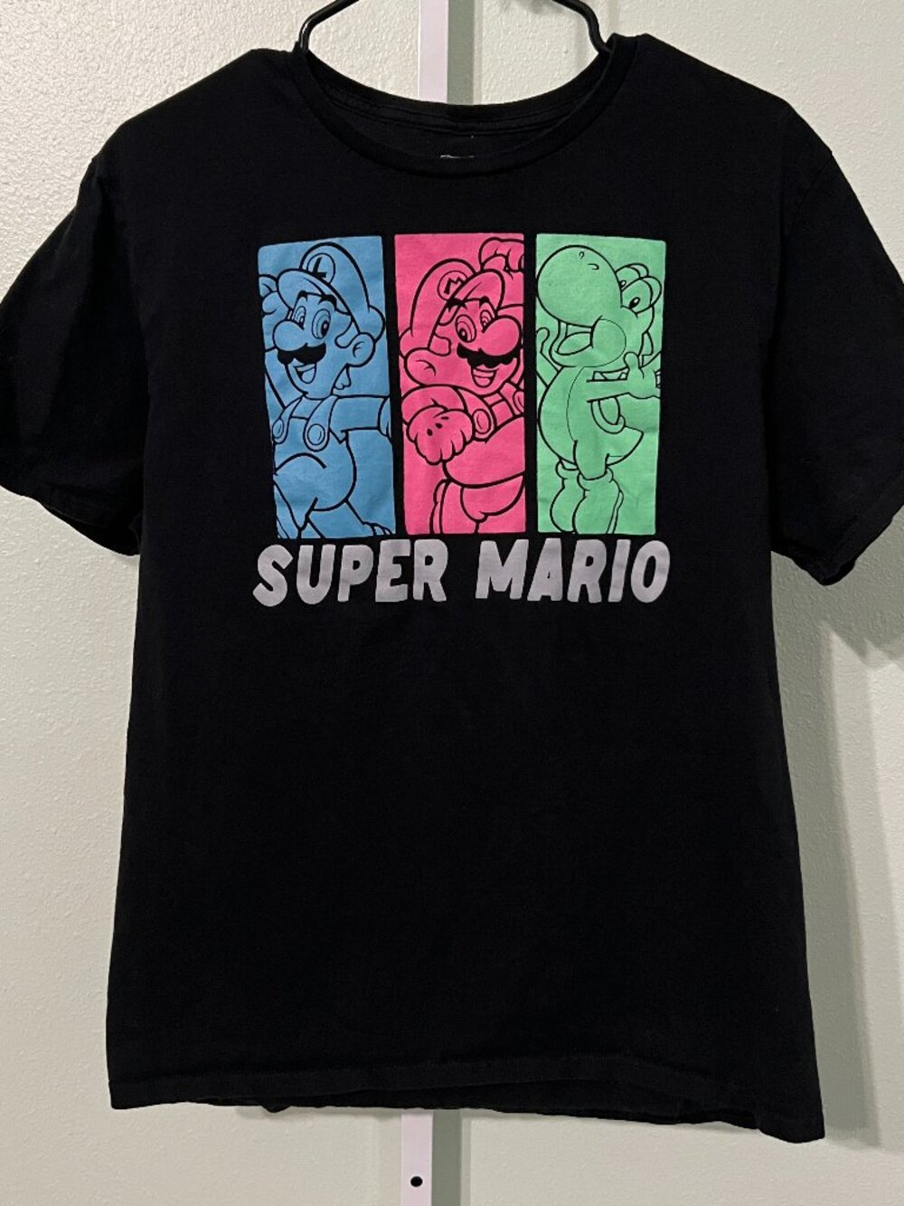 Super Mario w Mario, Luigi & Yoshi 100% Cotton Black Graphic Tee T-Shirt SZ Lrg